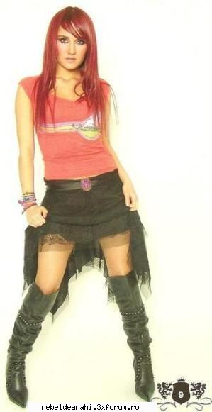 Dulce Maria vs Anahi - Poiz Dulce ovio arata super si la corp si la - Dulce Maria-Roberta