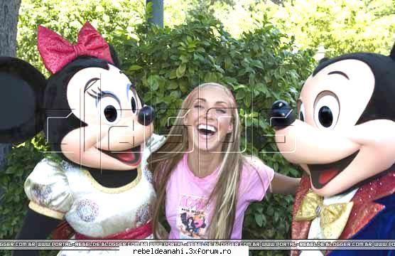 Galerie foto!! - annie cu micky mouse si minnie mouse ... ador - Anahi-Mia-Anny