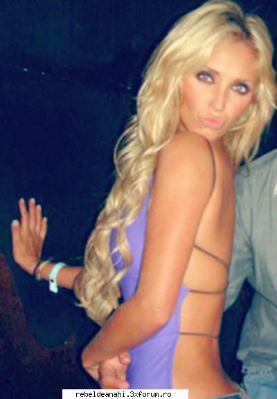 Galerie foto!! - 1000 besitos:*:*:*:*:*:*:*:*:*:*:*:*...etc etc - Anahi-Mia-Anny
