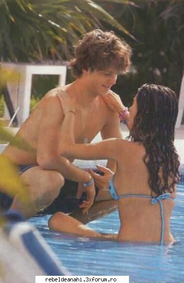Galerie foto!! - tot ea ku chris kand era cu el =( :( - Anahi-Mia-Anny