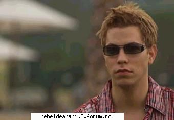 Poze! - ei e dragut baiatu - Rebelde