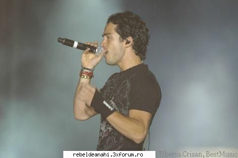 Poze de la Concerul RBD in Bucuresti - Dul_y_Ucker - Forum Nou
