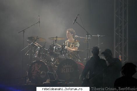 Poze de la Concerul RBD in Bucuresti - Dul_y_Ucker - Forum Nou