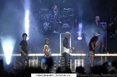 Poze de la Concerul RBD in Bucuresti - gata asta e ultima - Forum Nou