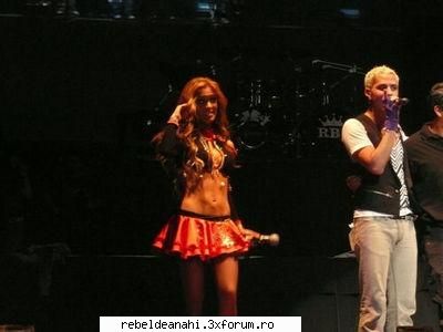 concerte,conferinte,emisiuni,premiile mtv - annie si chris a 2-a - Forum Nou