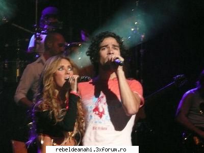 concerte,conferinte,emisiuni,premiile mtv - annie si poncho a 6-a - Forum Nou