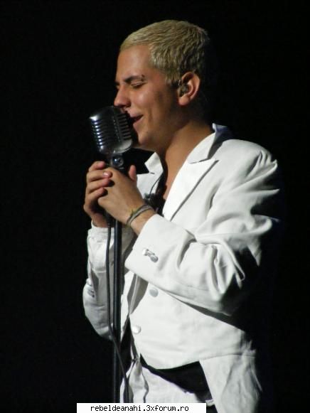 concerte,conferinte,emisiuni,premiile mtv - rebelde_g!rl - Forum Nou
