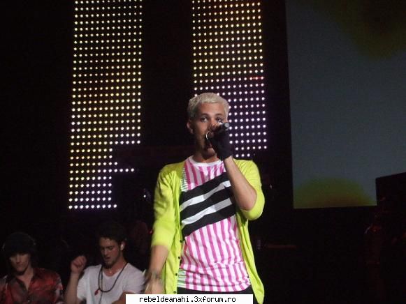 concerte,conferinte,emisiuni,premiile mtv - rebelde_g!rl - Forum Nou
