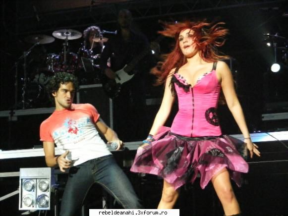 concerte,conferinte,emisiuni,premiile mtv - rebelde_g!rl - Forum Nou