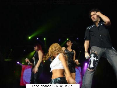 concerte,conferinte,emisiuni,premiile mtv - poncho,annie,may si dul a 2-a - Forum Nou