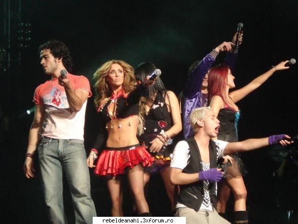concerte,conferinte,emisiuni,premiile mtv - rebelde_g!rl - Forum Nou
