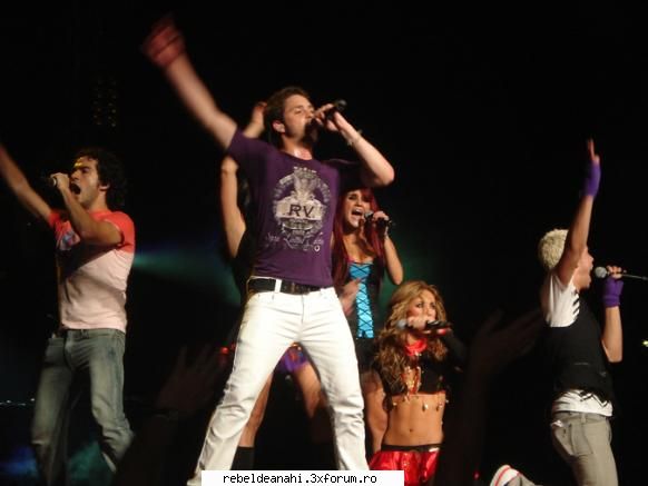 concerte,conferinte,emisiuni,premiile mtv - rebelde_g!rl - Forum Nou