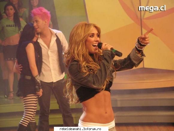 concerte,conferinte,emisiuni,premiile mtv - annie,chris si may - emisiune - Forum Nou