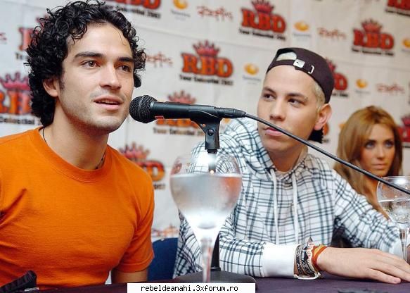 concerte,conferinte,emisiuni,premiile mtv - annie,chris si poncho - emisiune - Forum Nou