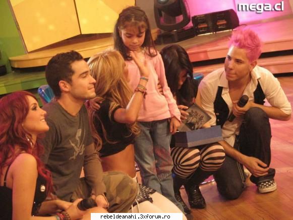 concerte,conferinte,emisiuni,premiile mtv - chris,may,annie,poncho si dul - emisiune - Forum Nou