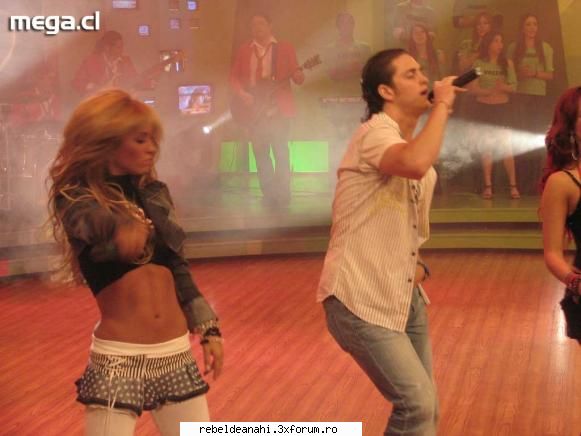concerte,conferinte,emisiuni,premiile mtv - ucker si annie - emisiune - Forum Nou
