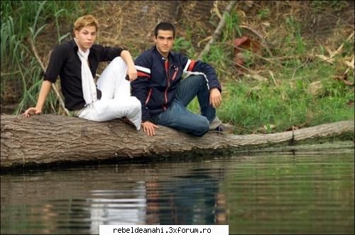 numai poze din telenovela "rebelde" - miguel si giovanni - Rebelde