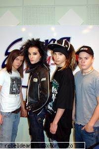 poze cu tokio hotel - mai pun aku una si o sa mai pun altadata dar - Poze
