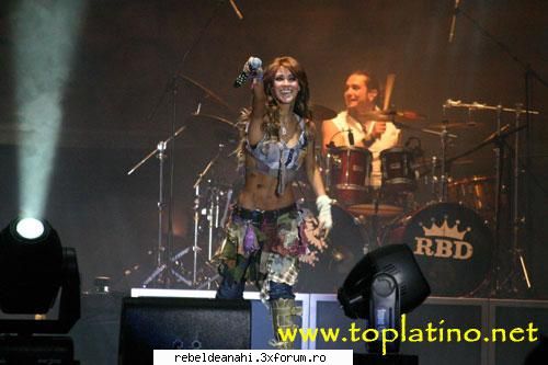 pozza preferata q Anny - una din pozele mele preferate :D - Anahi-Mia-Anny